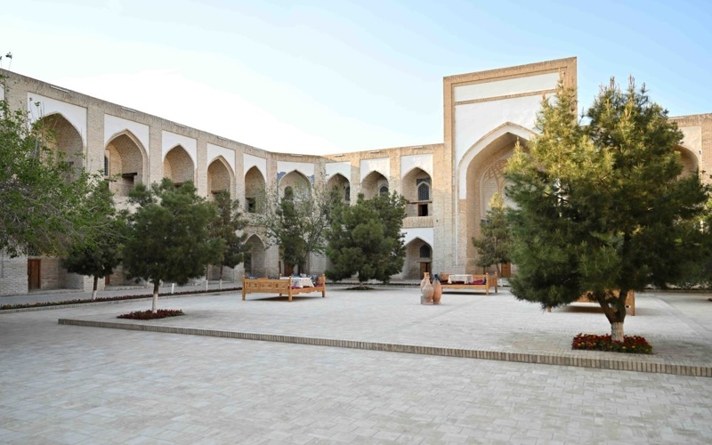 Presidents of Kazakhstan and Uzbekistan visit historic landmarks in Bukhara Presidents of Kazakhstan and Uzbekistan visit historic landmarks in Bukhara