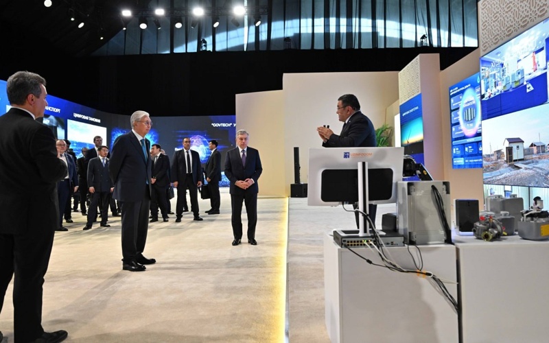 Presidents of Kazakhstan and Uzbekistan visit AI Hackathon in Bukhara