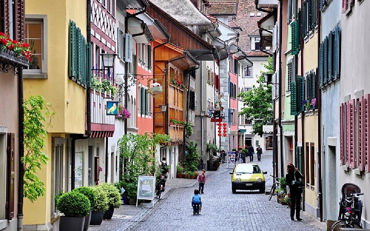 Дубай қаласындағы ауқатты шетелдіктер Швейцарияға қоныс аударып жатыр