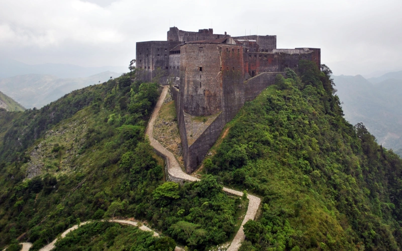 30 killed in stampede at tourist site in Haiti