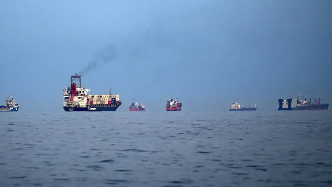 Иран Ормуз бұғазы арқылы АҚШ эсминецтерінің өткенін жоққа шығарды