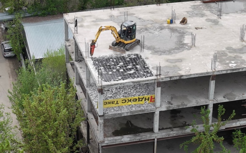 Еще один крупный объект снесли в Алматы р