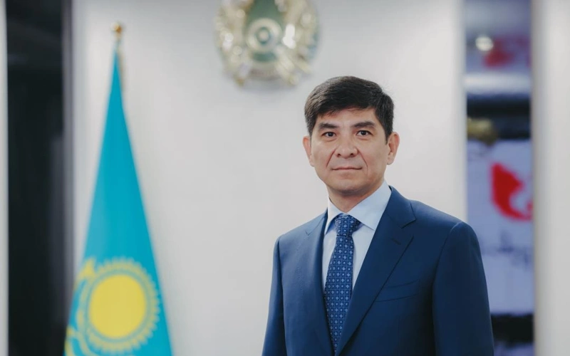 Berik Dúısenov 