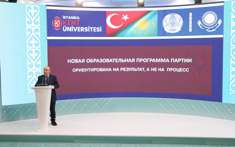 Партия AMANAT начинает обучение сельских акимов и депутатов