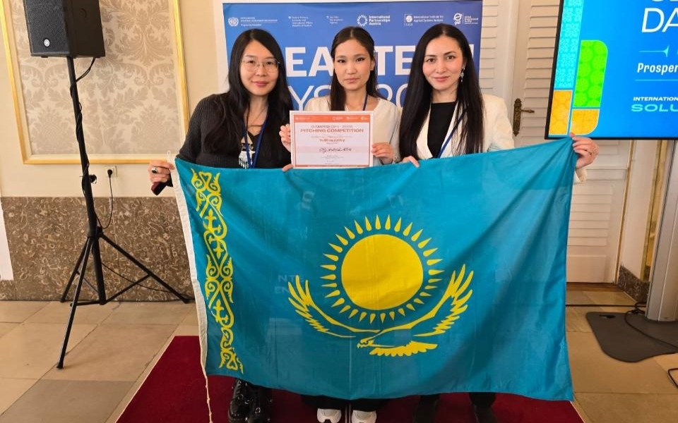 17 жастағы қазақстандық инноватор Венадағы әлемдік форумда жүлде алды