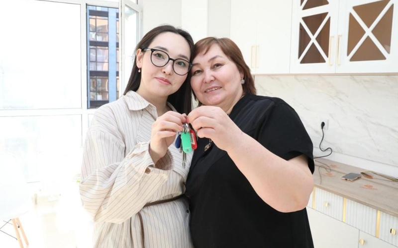 МОЛОДЫЕ УЧЕНЫЕ ЗАСЕЛИЛИСЬ В КВАРТИРЫ, ВРУЧЕННЫЕ ПРЕЗИДЕНТОМ МОЛОДЫЕ УЧЕНЫЕ ЗАСЕЛИЛИСЬ В КВАРТИРЫ, ВРУЧЕННЫЕ ПРЕЗИДЕНТОМ