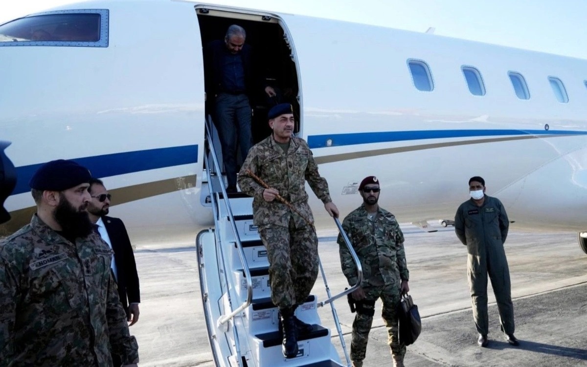 Пәкістан делегациясы АҚШ-пен келіссөздерді жалғастыру үшін Иранға келді