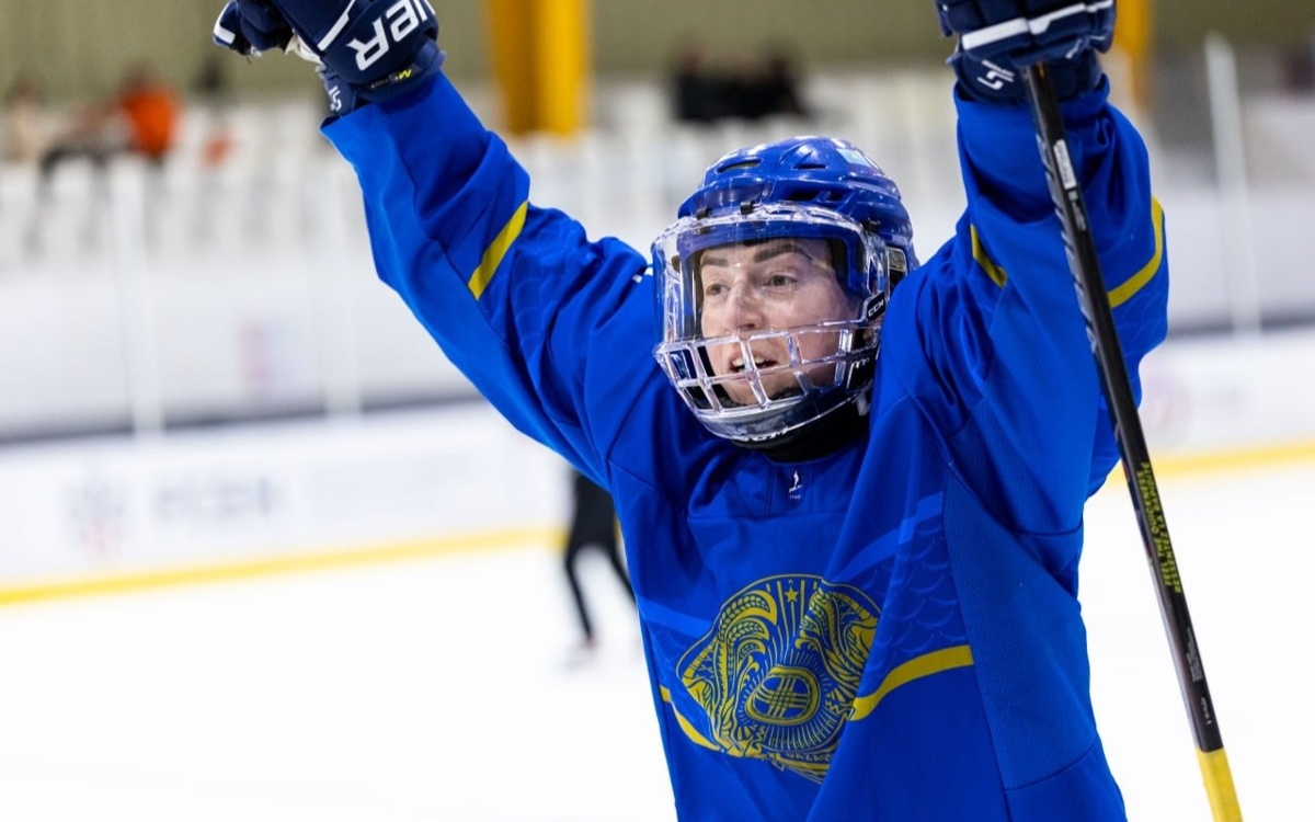 Хоккейден ӘЧ: Қазақстан әйелдер құрамасы алғашқы жеңісіне жетті