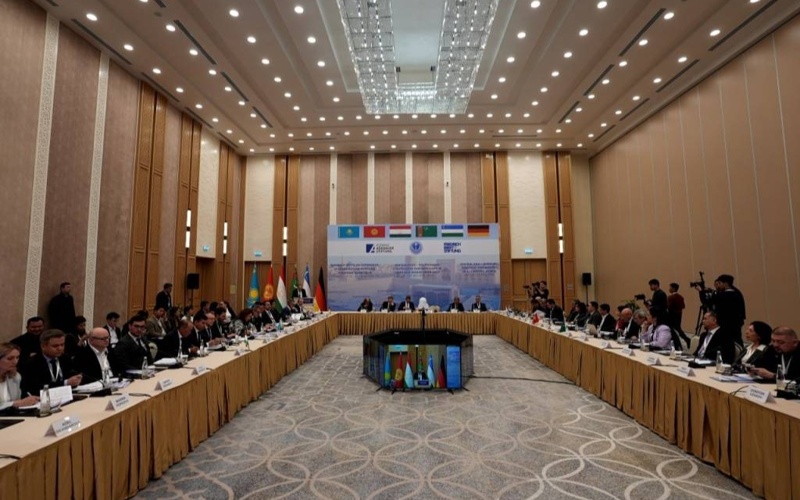 $400 billion economy, young population: Central Asia meets Germany in Khiva