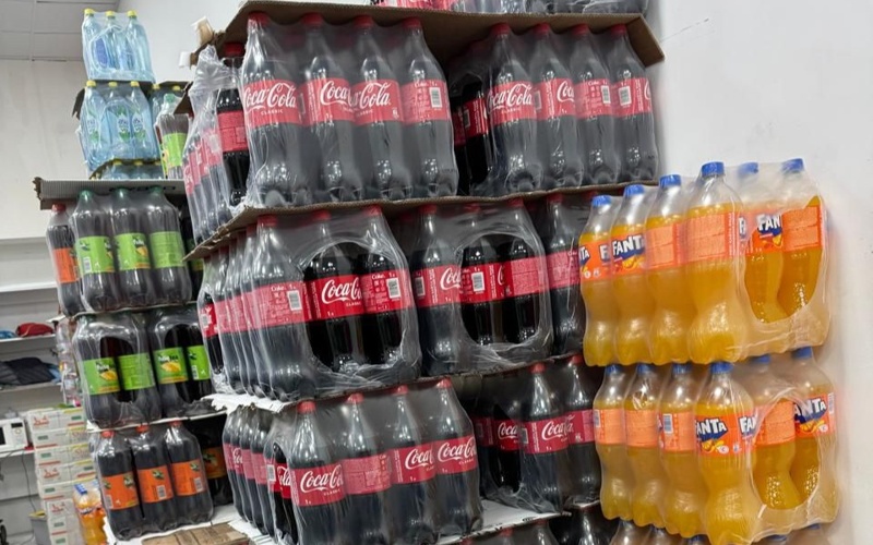 Фальсификат популярного напитка изымают с прилавков в Шымкенте Контрафактная продукция