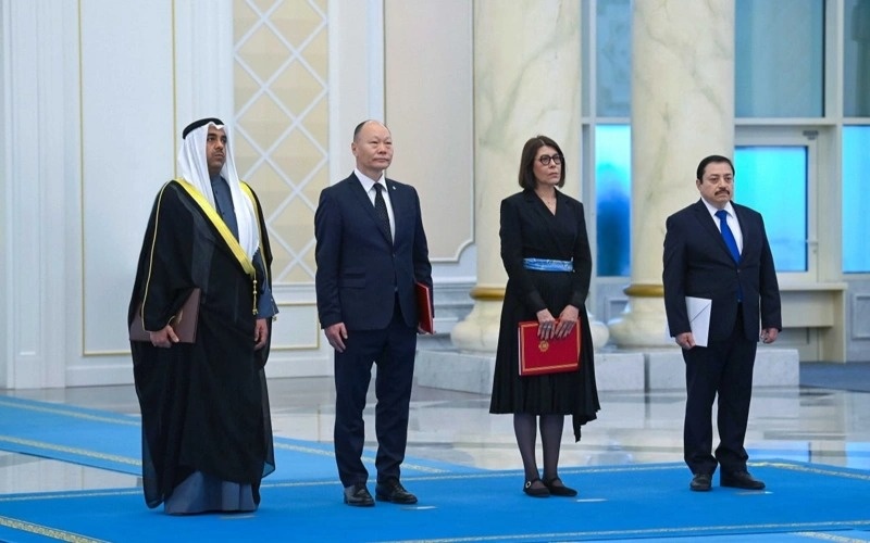 Тўртта давлат элчилари Президентга ишонч ёрлиқларини топширди