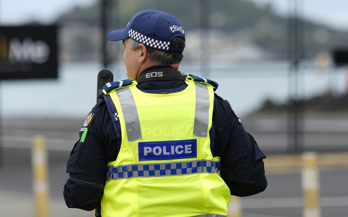 Лондонда медиа кеңсені өртемек болған күдікпен үш адам ұсталды