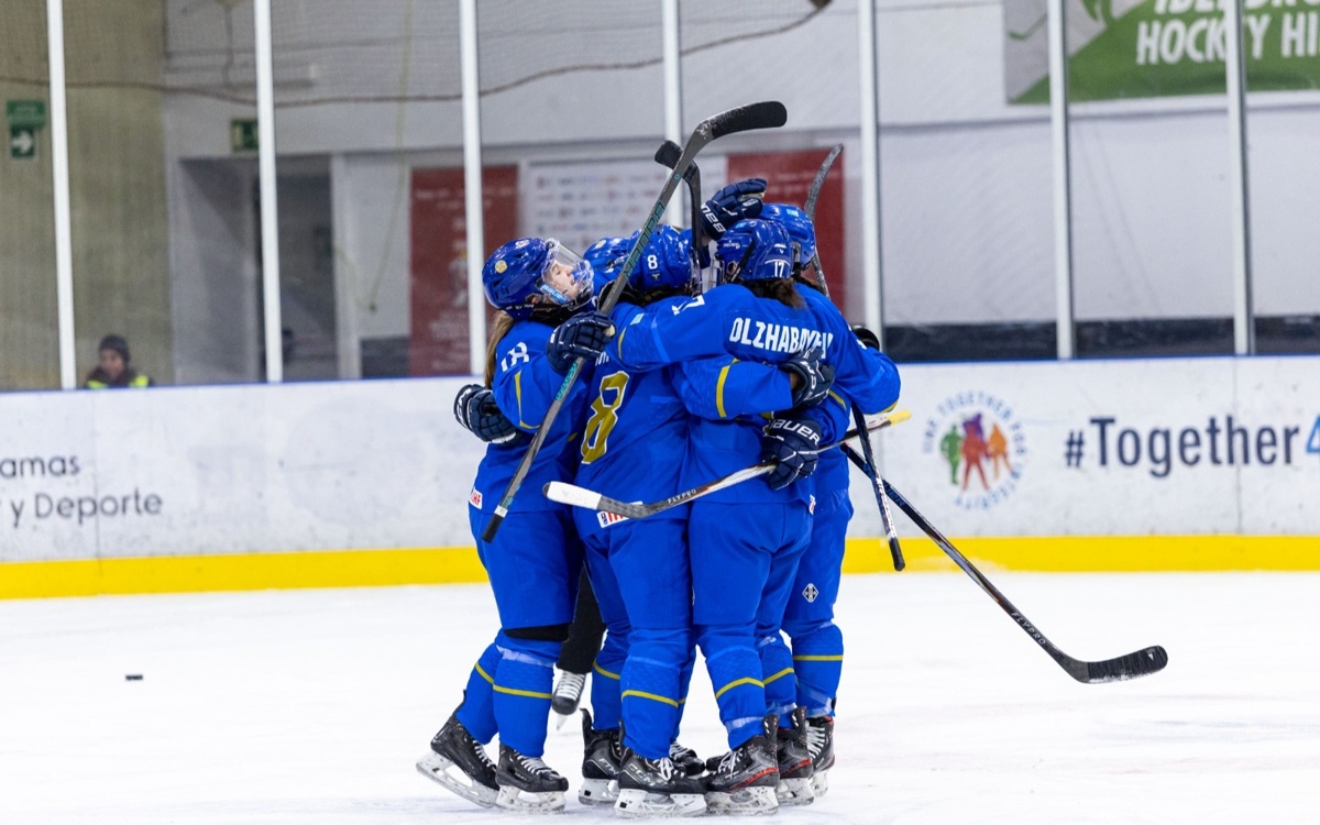 Хоккейден ӘЧ: Қазақстан әйелдер құрамасы екінші жеңісіне жетті