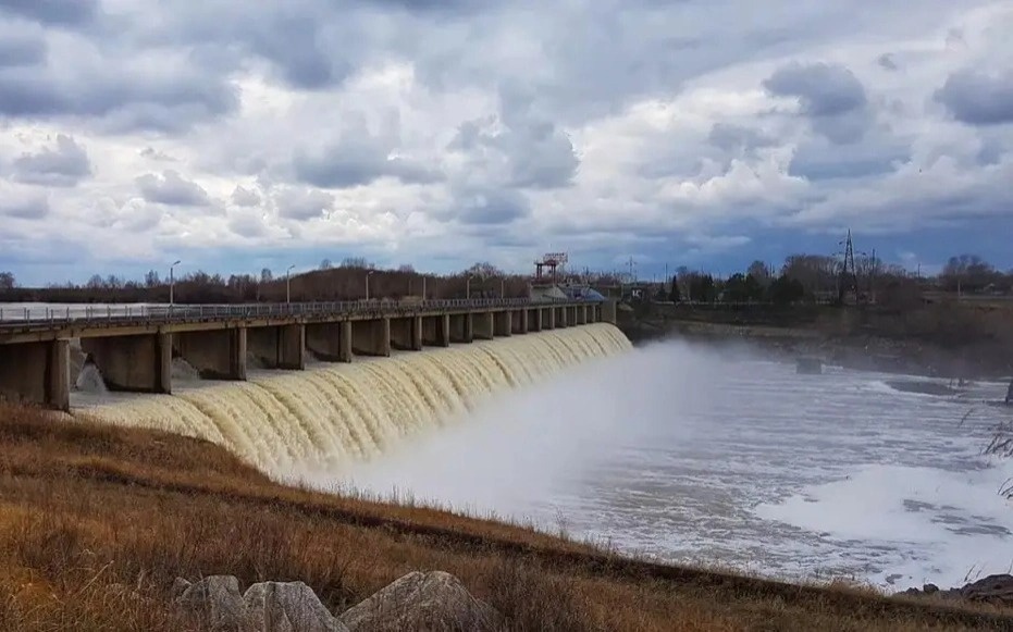 Esil River overflows in N Kazakhstan region