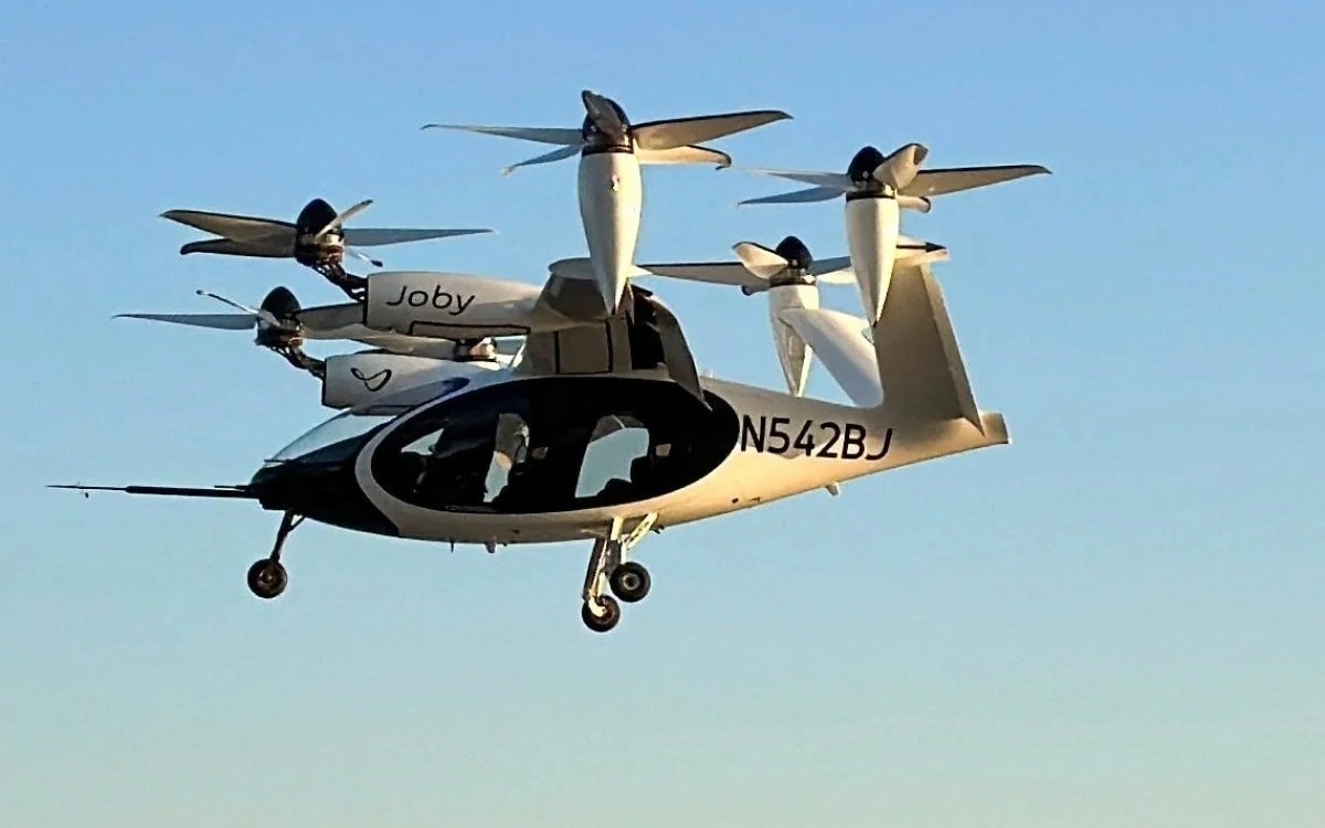 Dubai builds first commercial air taxi vertiport