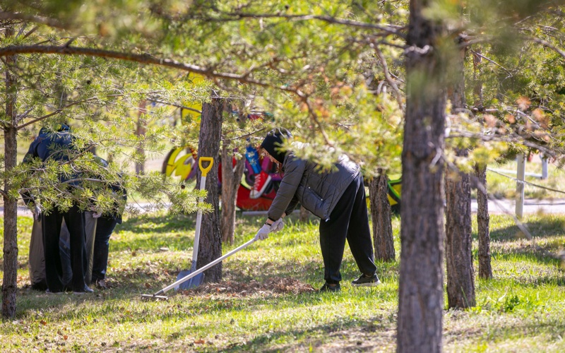 Таза Қазақстан: 5000 строителей столицы продолжают участие в&nbsp;общенациональной инициативе