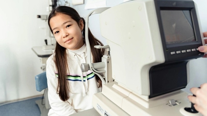 Заболевания глаз диагностированы у более 53 тысяч казахстанских школьников