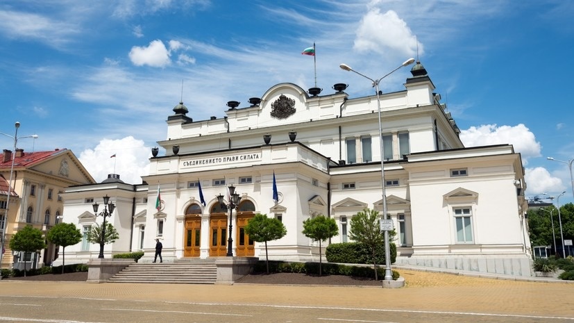 Болгарияда мерзімінен бұрын парламент сайлауы өтеді