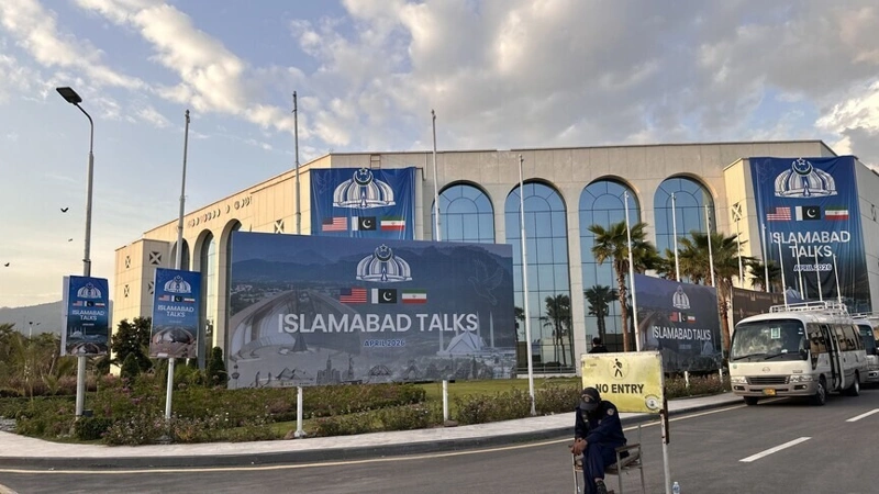 AQSh delegatsııasynyń eki ushaǵy Islamabadqa qondy 