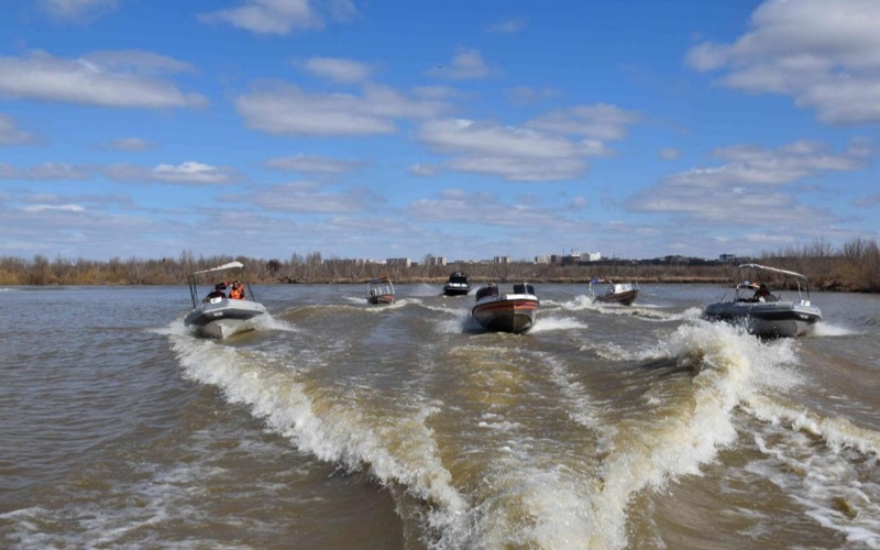 Спасатели МЧС проверили готовность плавсредств на реке Есиль
