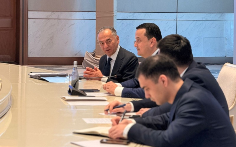 哈萨克斯坦工业和建设部部长