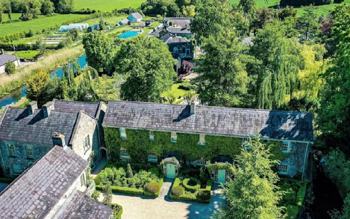 Ирландияда 20 миллион еуроға тұтас бір ауыл сатылымға шығарылды