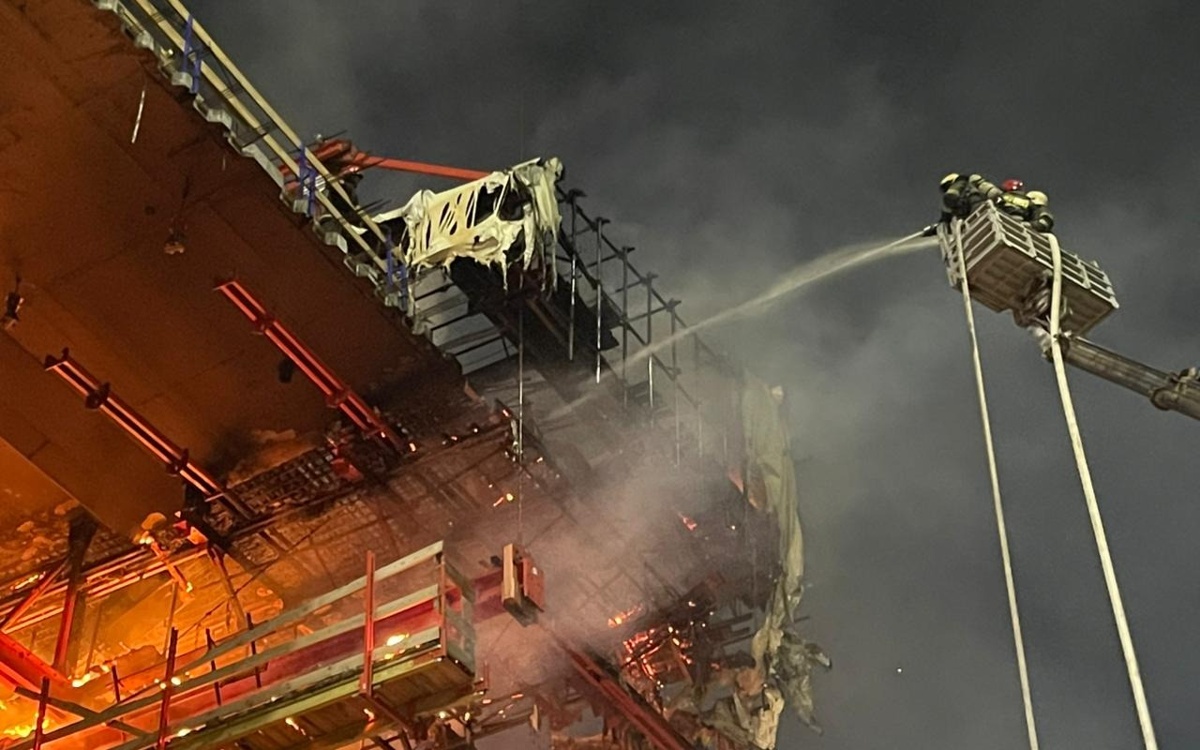 Павлодарда салынып жатқан жаңа көпір тағы да отқа оранды