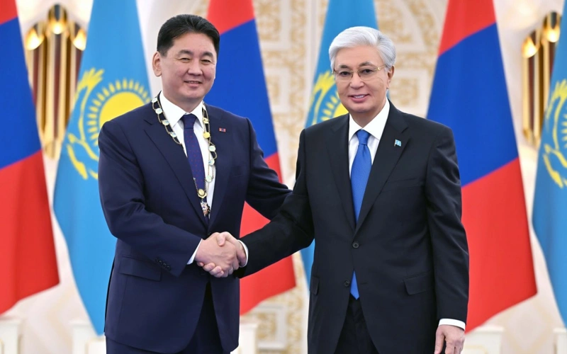 Mongolian President Khurelsukh Ukhnaa awarded Kazakhstan’s Order of Golden Eagle