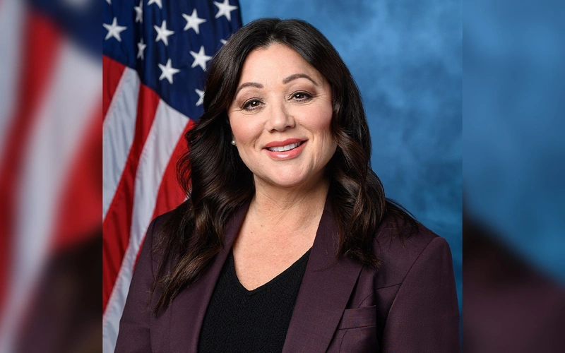 U.S. Labor Secretary steps down amid probe