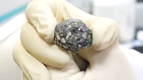 Chinese scientists discover new mineral from lunar meteorite