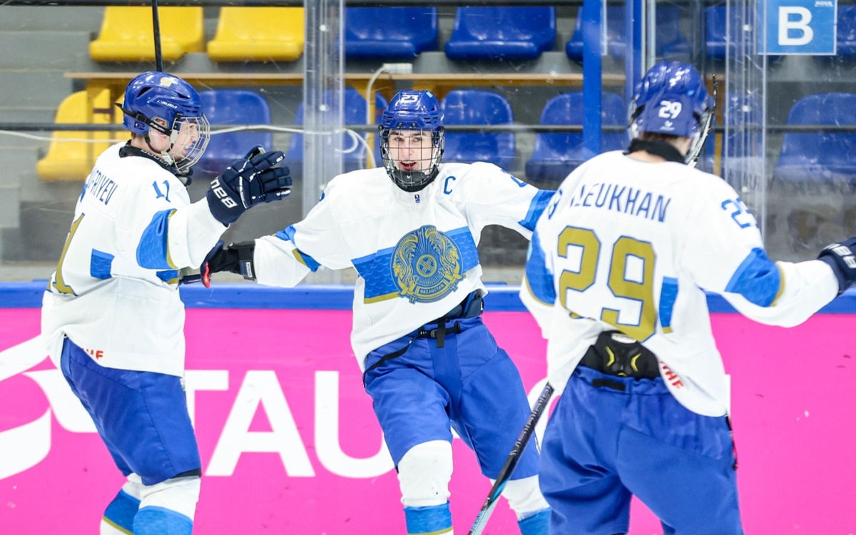 Хоккейден ӘЧ: Қазақстан U18 құрамасы Швейцарияға есе жіберді