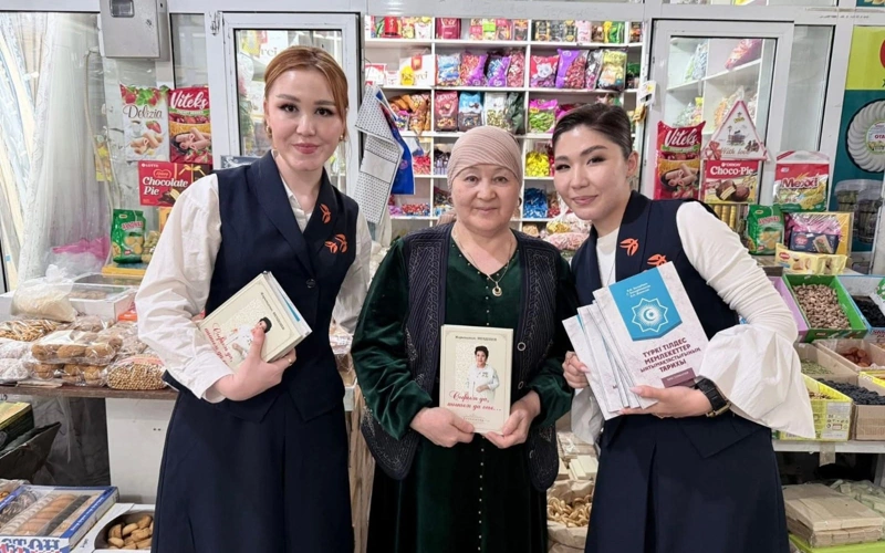 120 книг бесплатно раздали в Туркестане в честь Национального дня книги