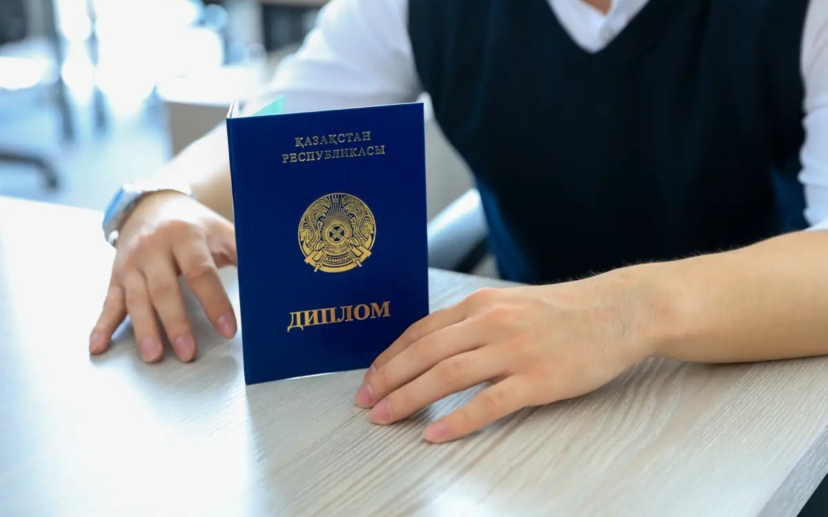 Дипломмен ауылға: 123 мың қазақстандық маман көшуге жәрдемақы алды