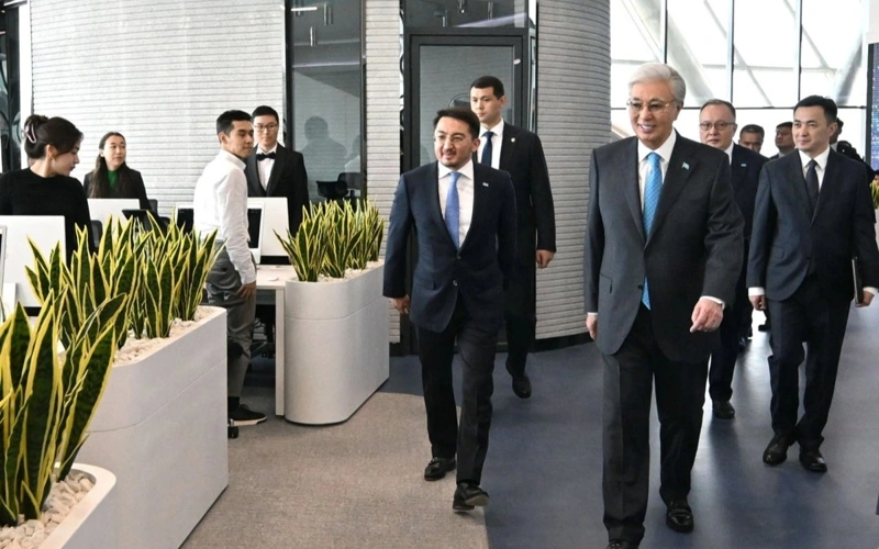 President Tokayev visits Alem.ai Center