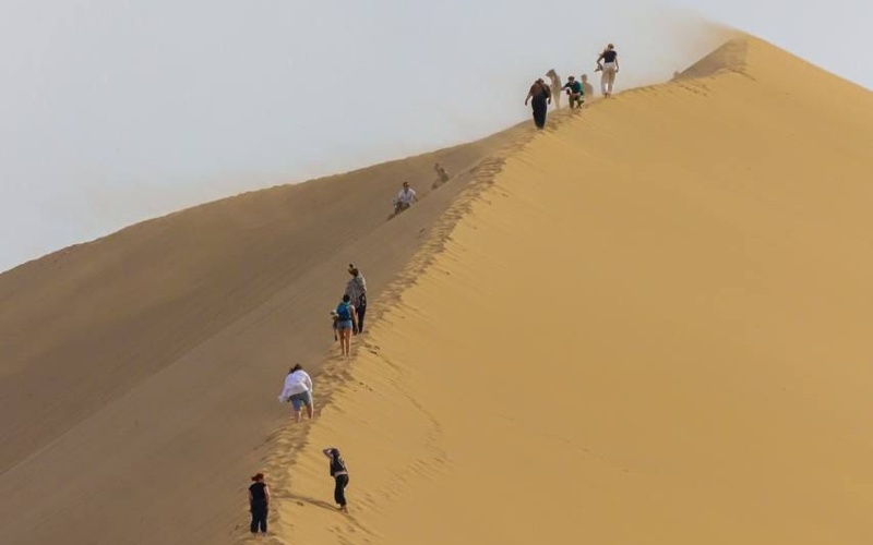 поющий бархан