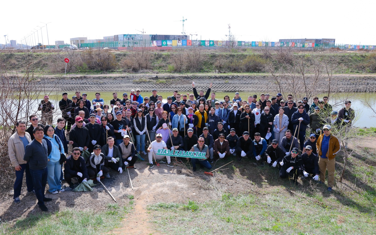 «Таза Қазақстан»: Президент Телерадиокешені ұжымы Астанада сенбілікке қатысты