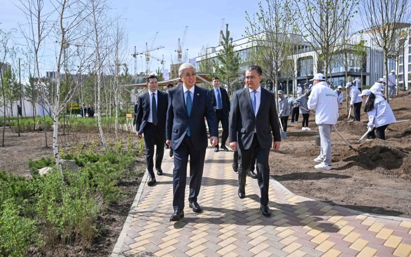 Head of State takes part in nationwide environmental campaign Taza Qazasqtan 