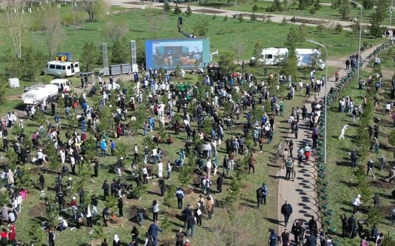 «Таза Қазақстан»: в этнопарке Караганды высадили 1500 деревьев