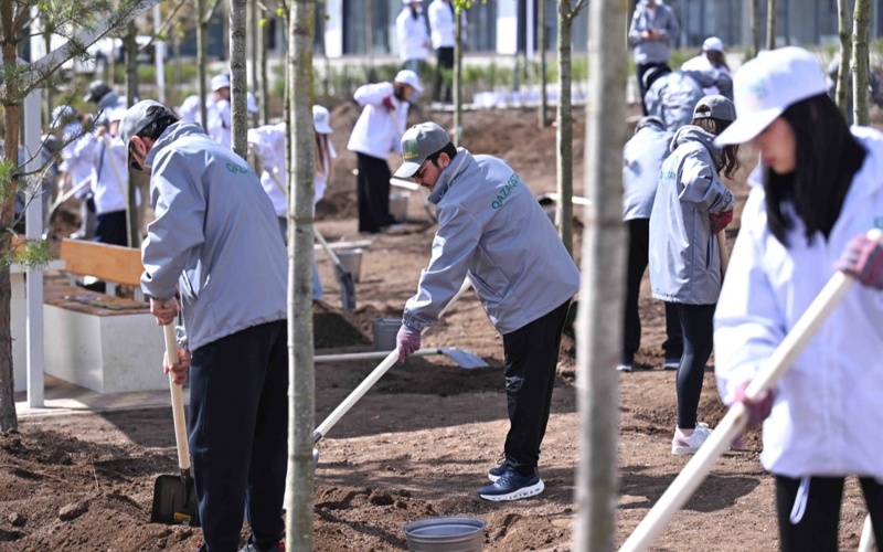 Head of State takes part in nationwide environmental campaign Taza Qazaqstan