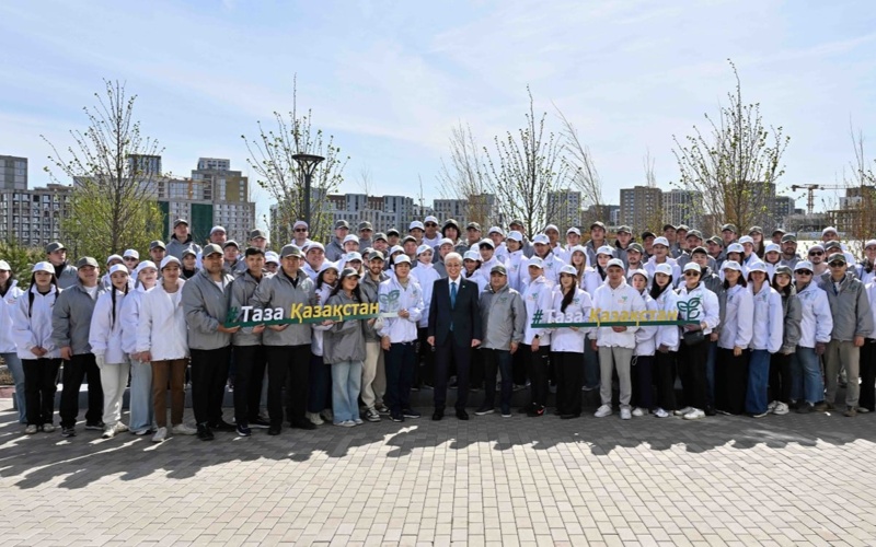 Head of State takes part in nationwide environmental campaign Taza Qazaqstan