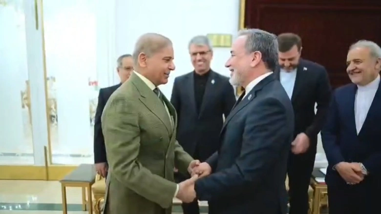 Iranian foreign minister meets Pakistan's premier amid hopes for US talks