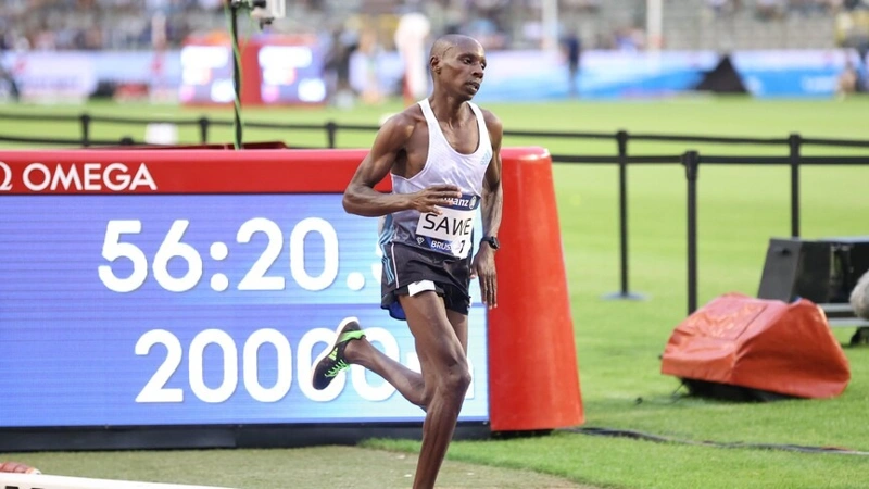 Kenya’s Sawe breaks 2-hour barrier to set world record at London Marathon