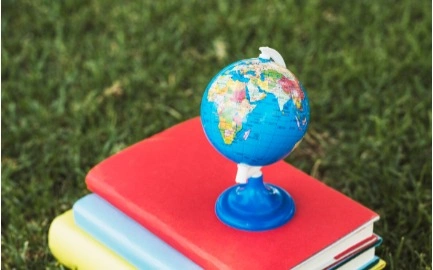 Философия, социология, языки: какие специальности становятся критически важными