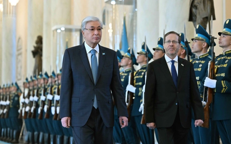 Kassym-Jomart Tokayev, Isaac Herzog