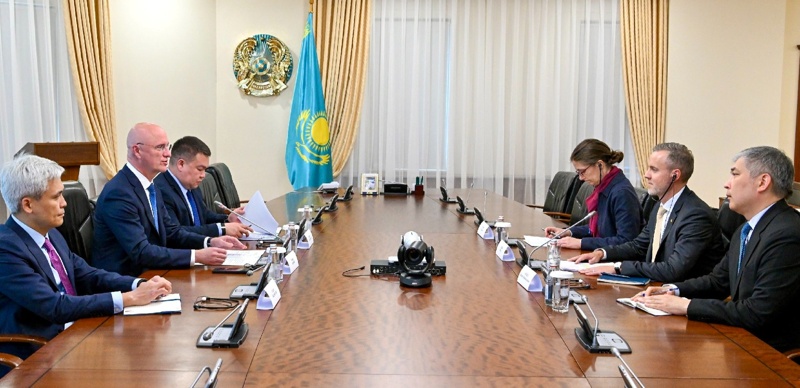 Kazakhstan's First Deputy PM meets with ExxonMobil leadership