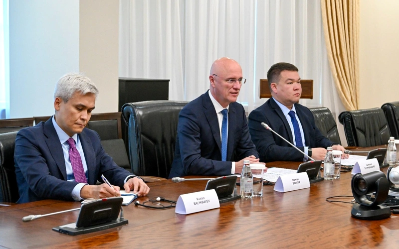 Kazakhstan's First Deputy PM meets with ExxonMobil leadership