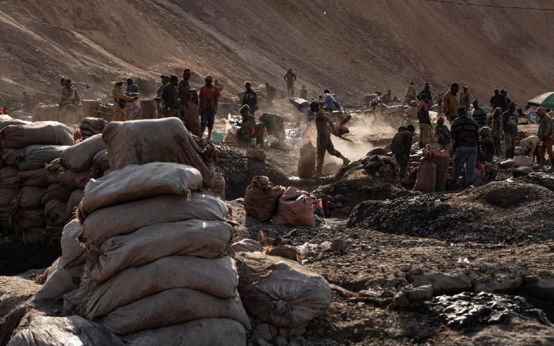 Конго кен орындарын күзететін әскерилендірілген құрылым құрмақ