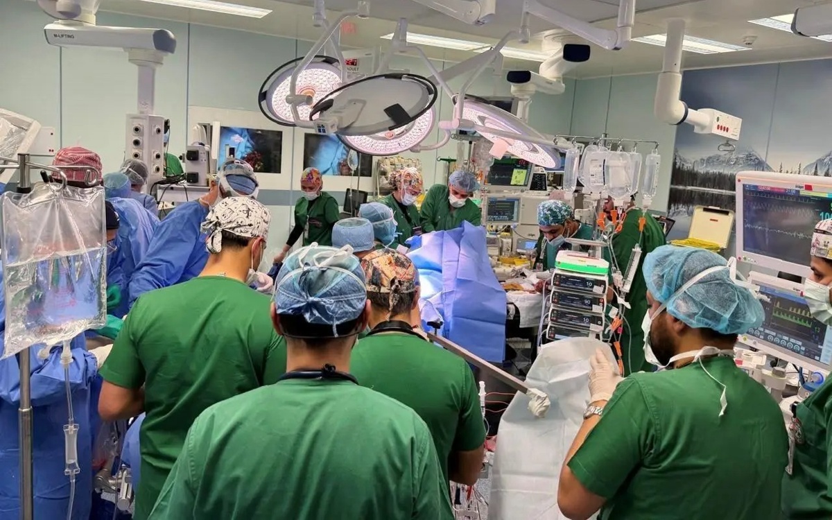 Saudi surgical team successfully separates Filipino conjoined twins after nearly 13 hours