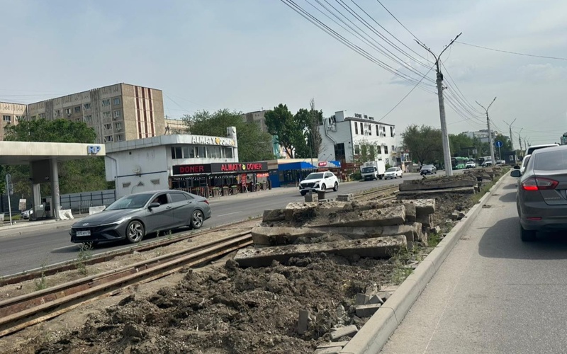 LRT в&nbsp;Алматы: начался демонтаж старых трамвайных рельсов