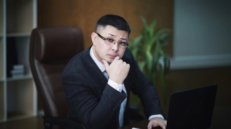 Юрист Багдат Амандосулы